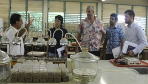 FAO visits agricultural facilities at the University of the South Pacific